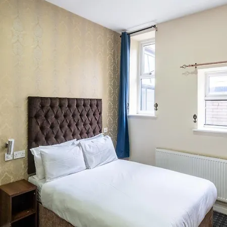 Trivelles Seaforth Отель Litherland