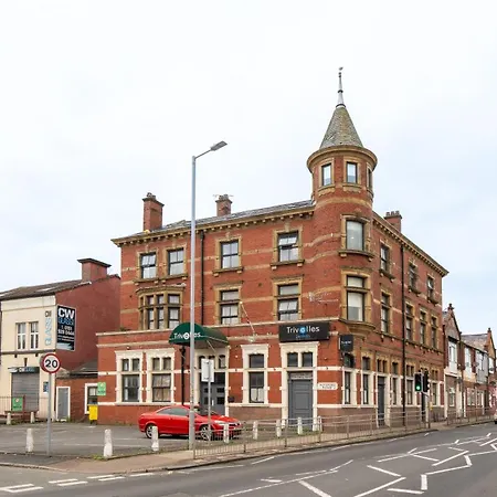 Отель Trivelles Seaforth Litherland