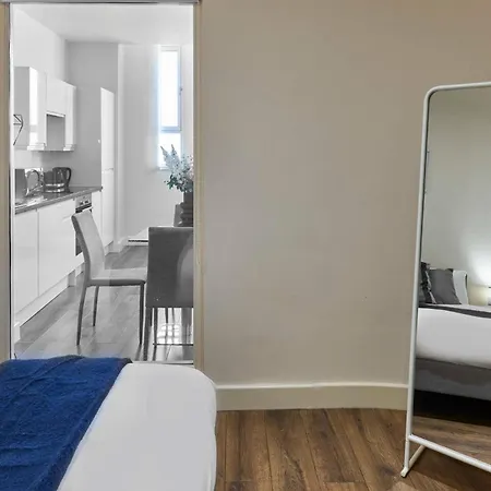 Apartamento Host & - Three Graces Getaway
