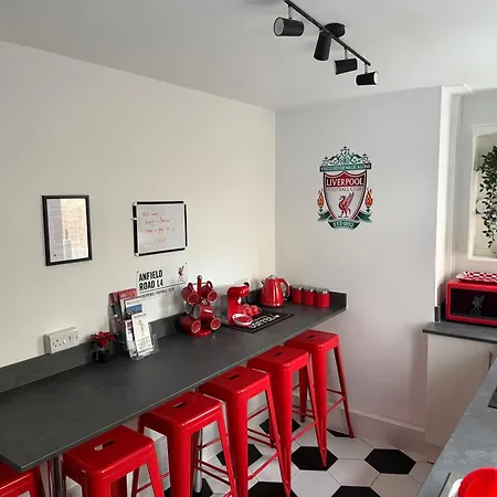 Ferienhaus Anfield Abode - Entire Lfc Themed House *