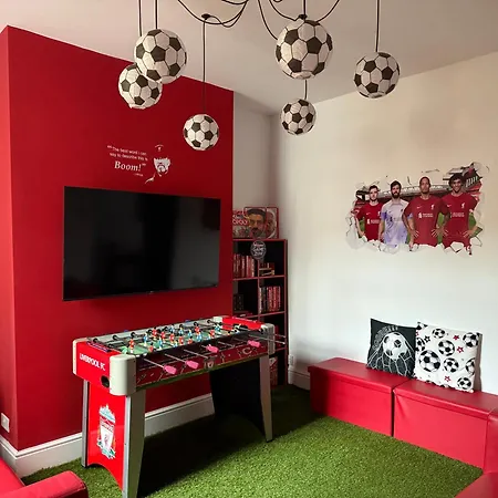 Anfield Abode - Entire Lfc Themed House *