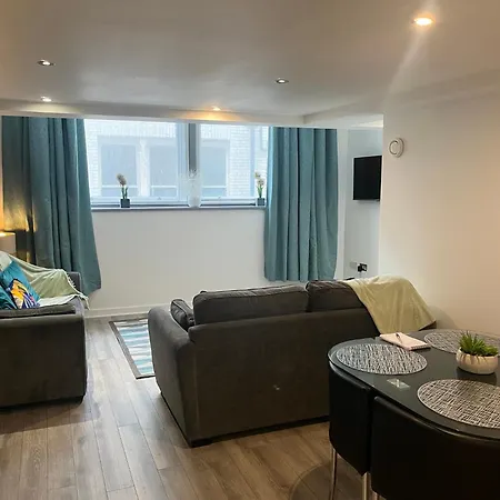 5 Halifax House, 3 Liverpool