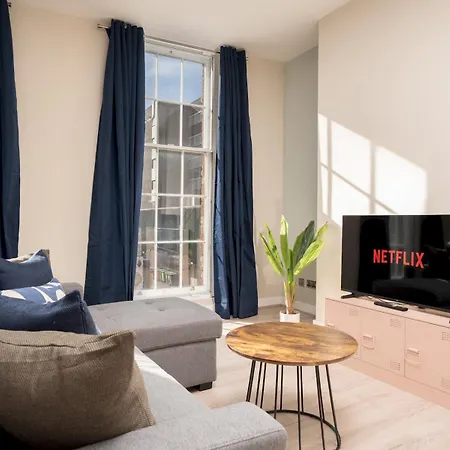 Pass The Keys Brand New Fantastic Location *