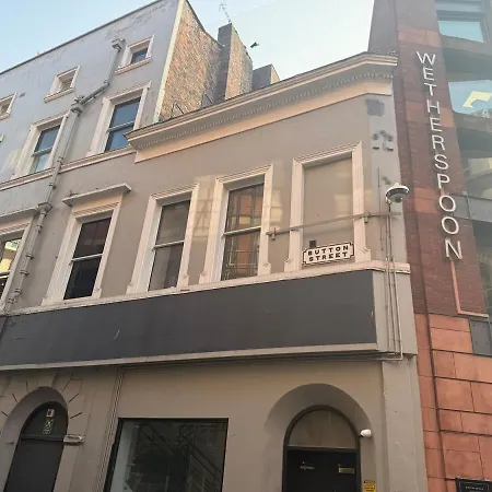 Amazing 10 Bed On Mathew Street Sleeps 18