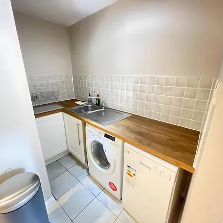The Urban Retreat Sleeping 6 Guests With Parking & Balcony Apartamento Liverpool