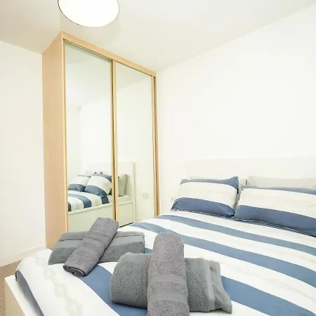 Luxury Two Bedroom Centre ليفربول