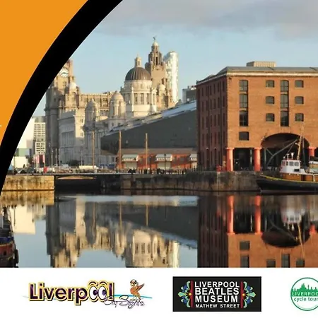 Freshly Renovated Self Contained Free Parking Apartment Liverpool