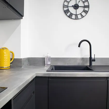 Renaissance - 2bed - Sleeps 7 -