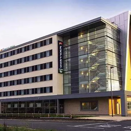 Otel Express John Lennon Airport