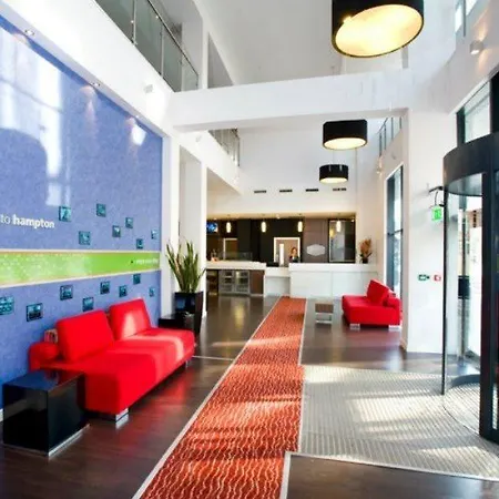 Hampton By Hilton Centre