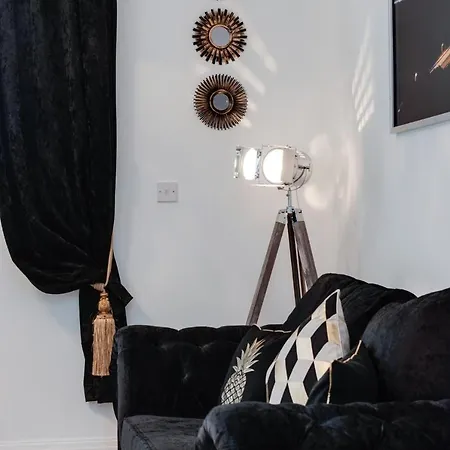 Duke Street 4*