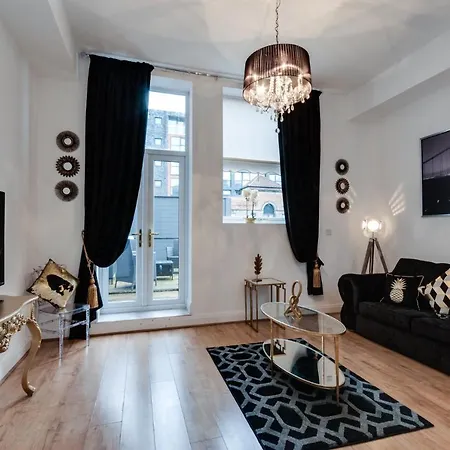 Aparthotel Duke Street 4*