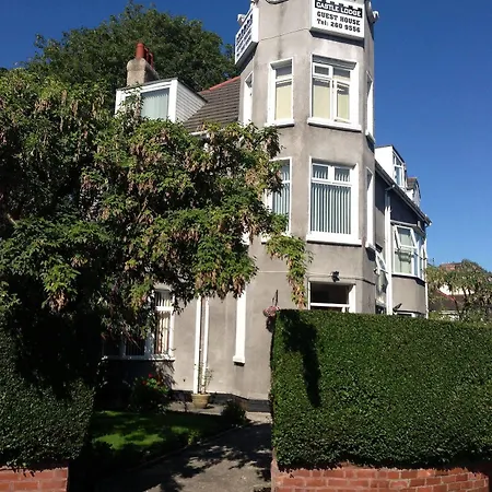 Castle 86-88 Sheil Rd L6 3af 3*