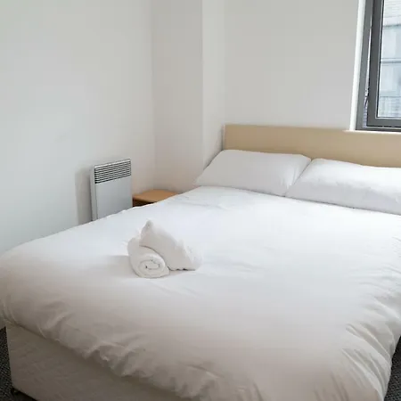 Apartamento Serviced In Centre - Free Parking - Balcony - By Happy Days Liverpool