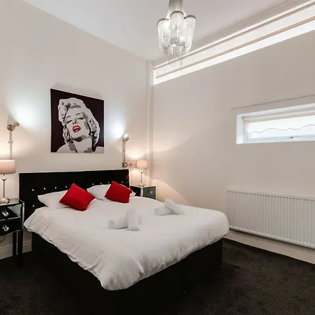 Duke Street Aparthotel