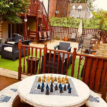 Castle 86-88 Sheil Rd L6 3af Liverpool