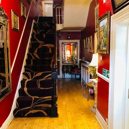 Castle 86-88 Sheil Rd L6 3af Konukevi Liverpool