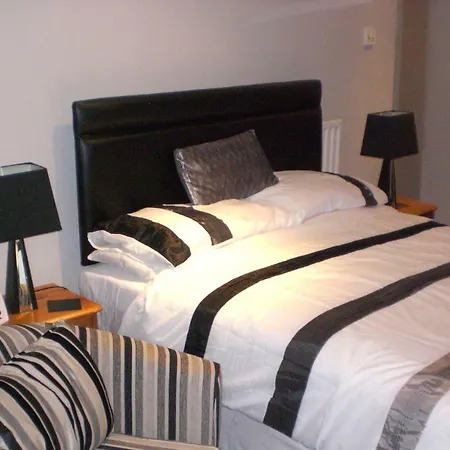 Cheapsleepz 49 Moscow Drive 3*