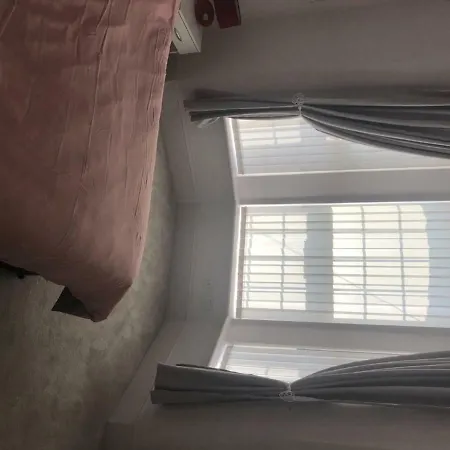 Cheapsleepz 49 Moscow Drive