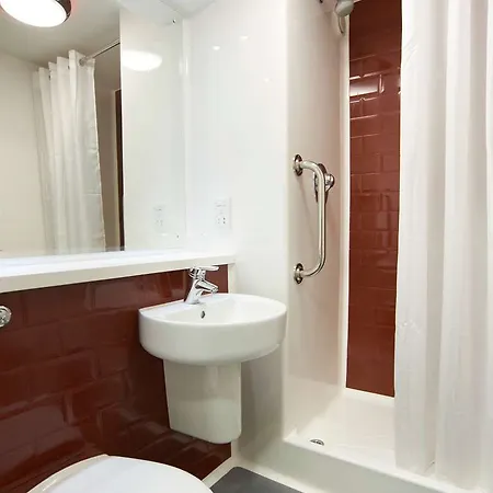 Travelodge Stonedale Park Hotel